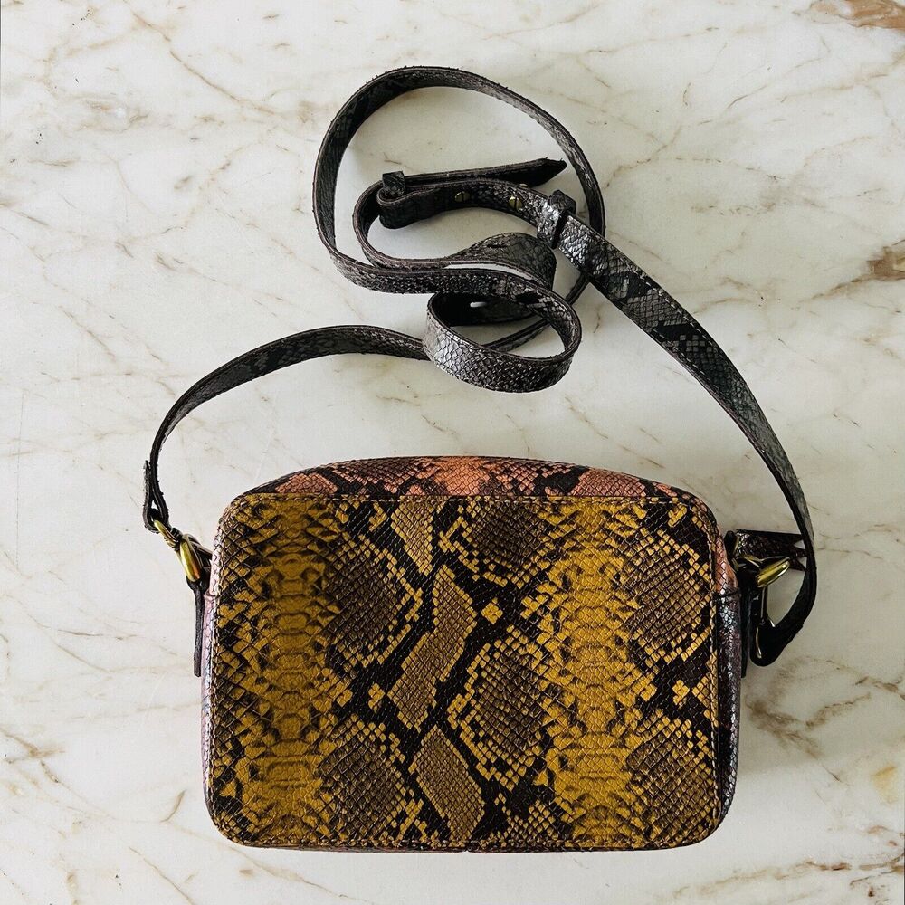 MADEWELL Transport Camera Bag Coloblock Snake: Rusted Tin Multi - Picture 6 of 10